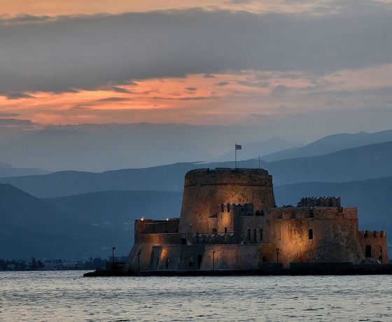 Ναύπλιο και εορτασμός Αρμάτας στις Σπέτσες